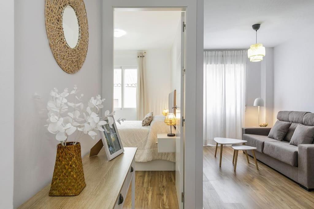 Apartamento Carmela โมนาชิล ภายนอก รูปภาพ